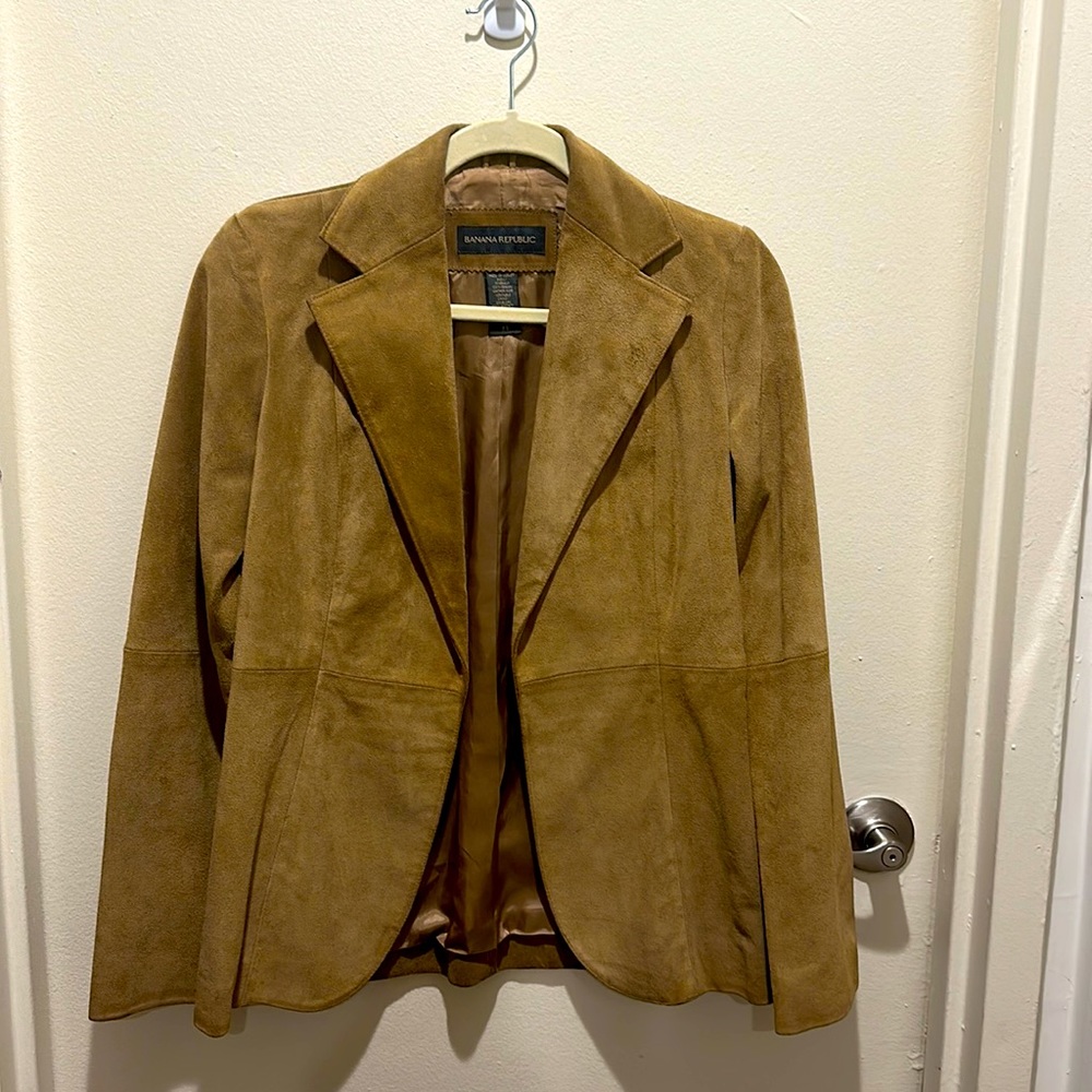 Gorgeous tan leather blazer/jacket. Xs. Worn but in excellent condition. BR